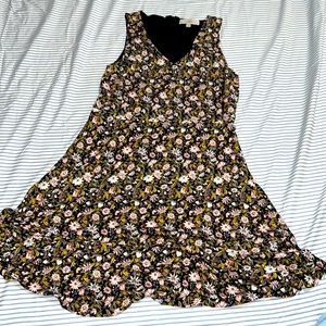 Ann Taylor loft sz 12 womens zip back dress lined. Midi floral